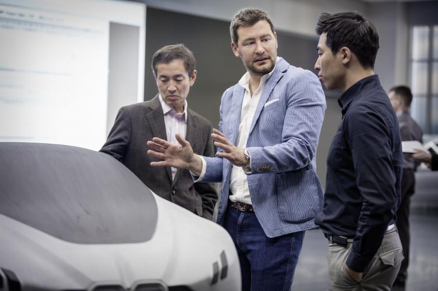  BMW Vision Next 100 2016 года  (фото 54 из 157)